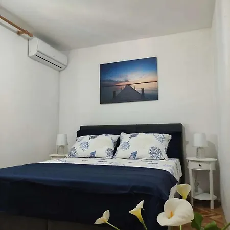 With A Parking Space Losinj, Losinj - 22940 Apartament