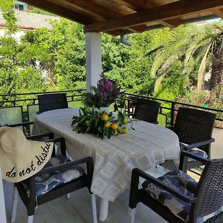 With A Parking Space Losinj, Losinj - 22940 Apartament Mali Lošinj